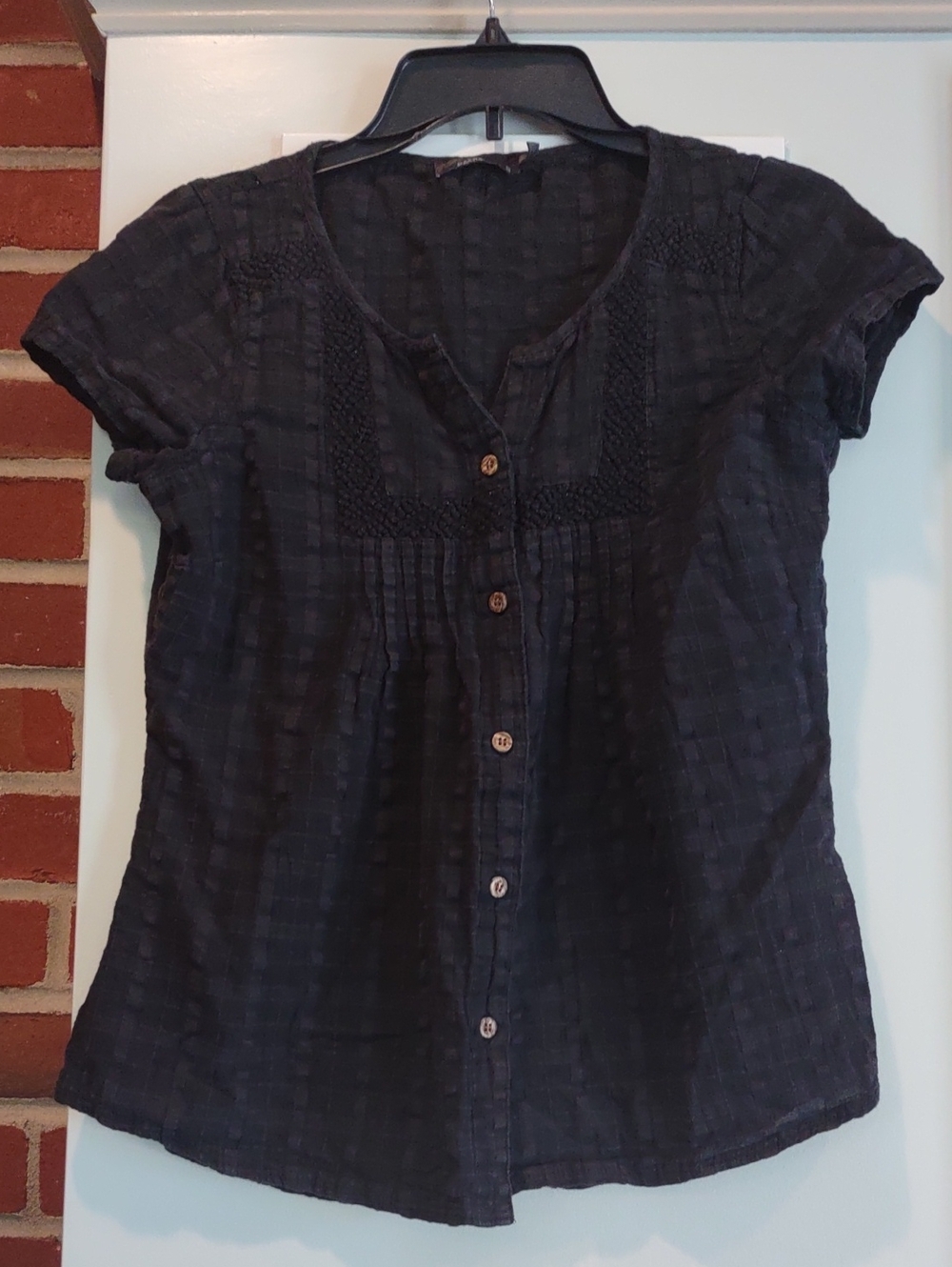 Prana Black Textured Button-Front Short-Sleeve Blouse